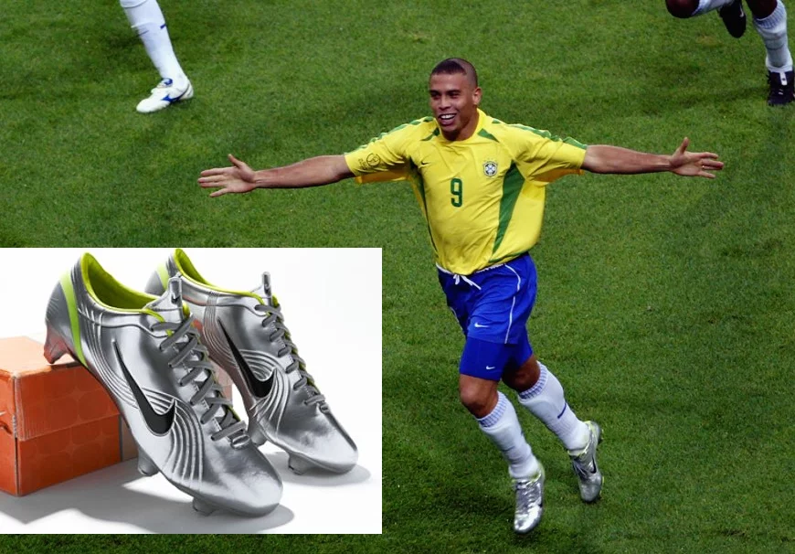 post card Ronaldo Chrome.webp